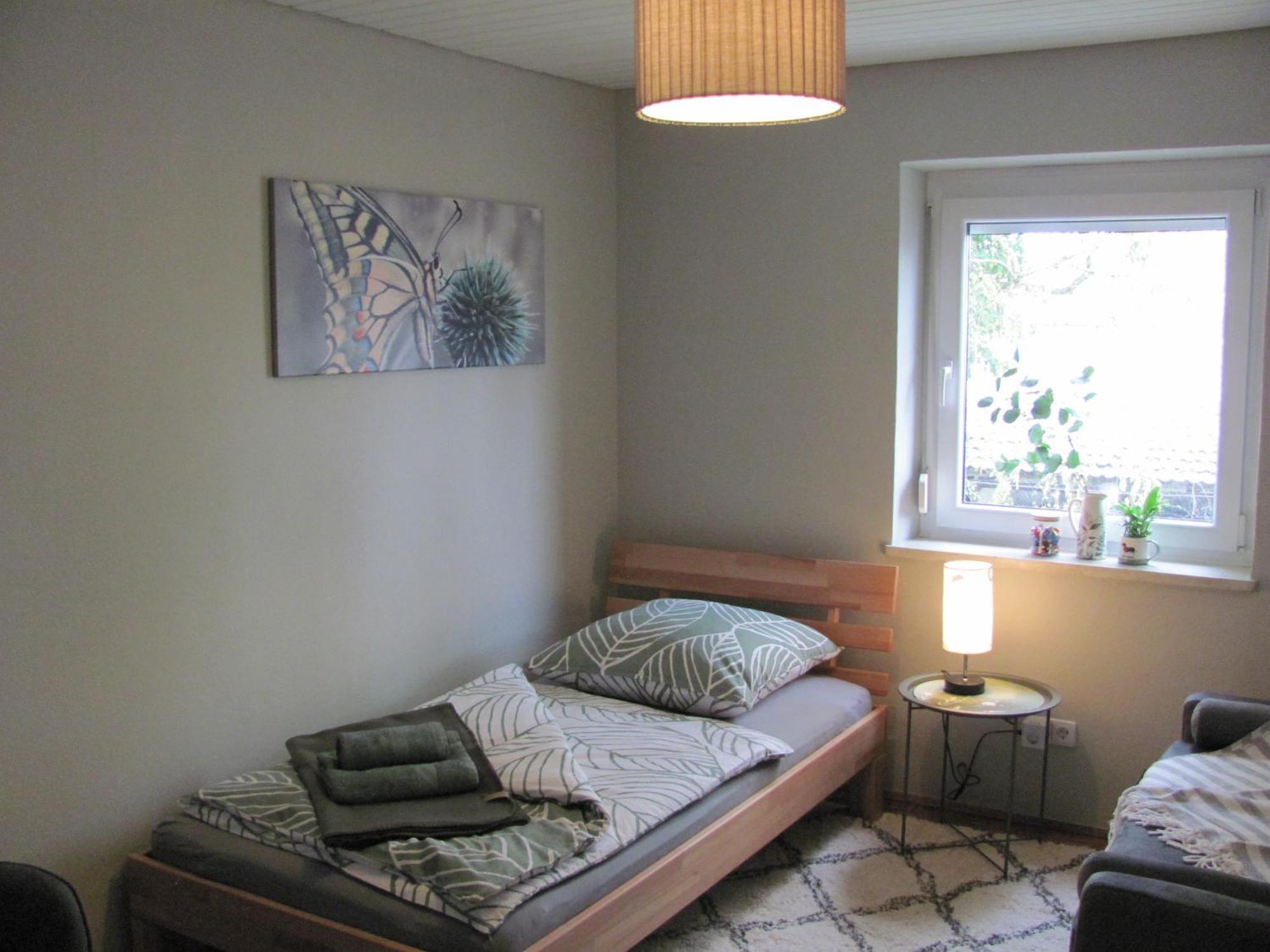 #3 Gemuetliches Ruhiges Zimmer Gartenblick, Gemeinschaftsbad W-Lan Airport Nah Gelegen Mit Late Night Check In Haus Nr 9,5 Trunkelsberg エクステリア 写真